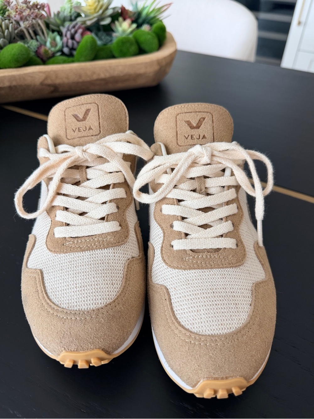 Veja Cream and Beige Lace-Up Sneakers